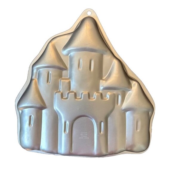 Wilton Vintage 1998 Enchanted Castle Cake Pan #2105-2031 - Picture 1 of 5